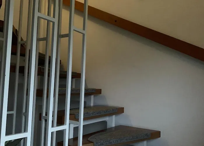 Geraeumige Dachgeschosswohnung Appartement Bielefeld